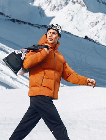 羽絨服工廠來(lái)圖來(lái)樣貼牌代工品牌加厚羽絨服